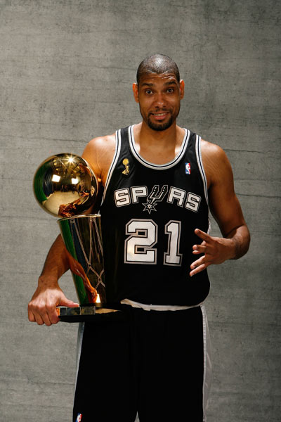 江苏省体育代表团到访西甲联盟，双方在马德里举行正式会谈（江苏省体育代表团赴访西甲联盟，双方于马德里展开正式会晤）