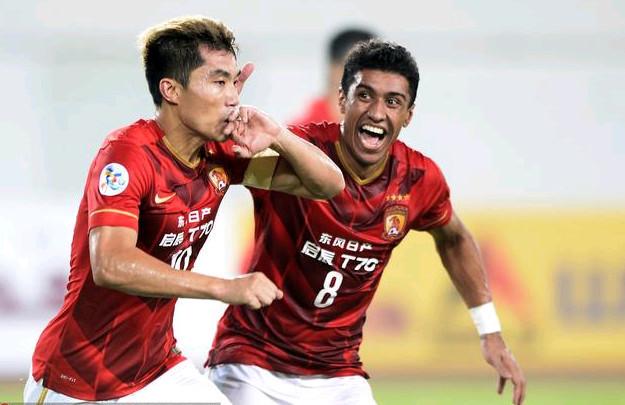 世体：欧足联批准巴萨重返诺坎普踢欧冠，首战对阵法兰克福（世体：欧足联同意巴萨回归诺坎普征战欧冠，首战迎战法兰克福）