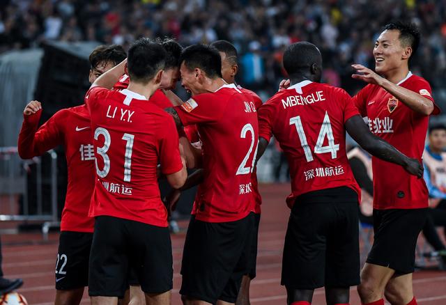 博主：国安队将休假两天，之后备战与麦克阿瑟的比赛（博主称国安放假两日，随后备战对阵麦克阿瑟）